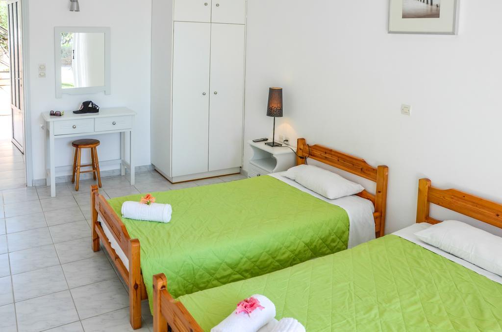 Olive Grove Apts Lithakia エクステリア 写真