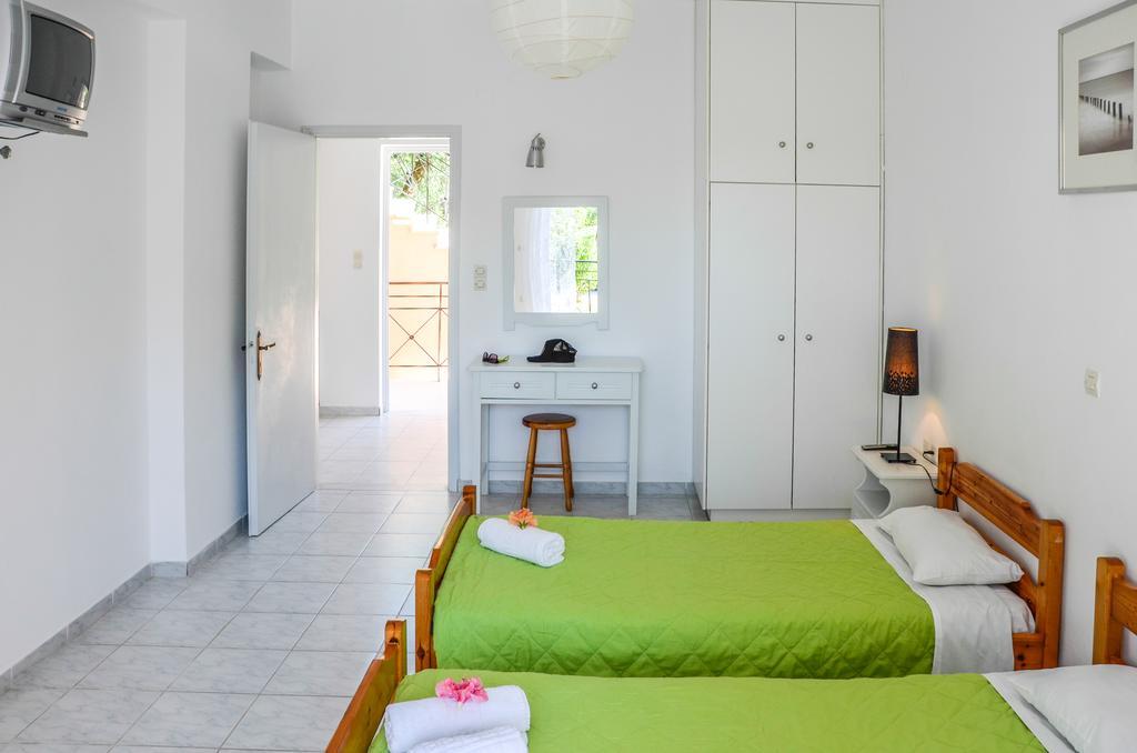 Olive Grove Apts Lithakia エクステリア 写真