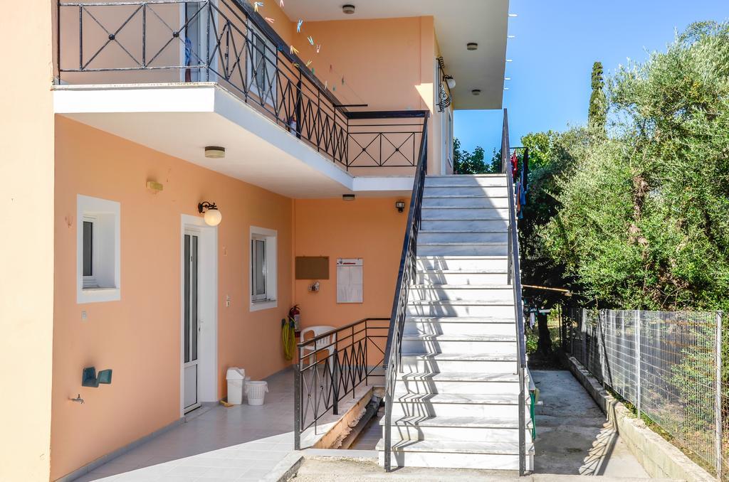 Olive Grove Apts Lithakia エクステリア 写真