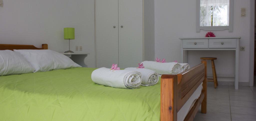 Olive Grove Apts Lithakia エクステリア 写真
