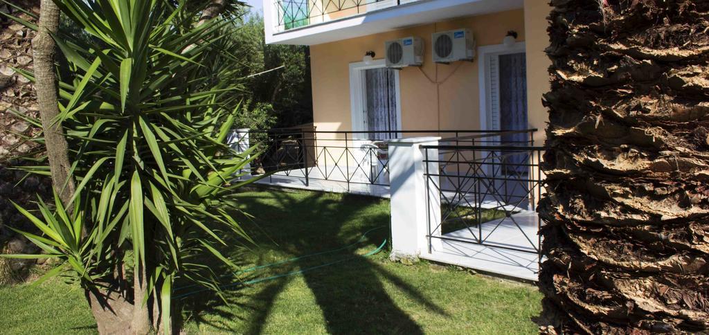 Olive Grove Apts Lithakia エクステリア 写真
